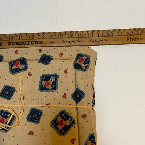 New Daisy Kingdom Bear & Bunny  Reversible Place Mats Handmade 4 piece Set Red - Picture 4 of 6